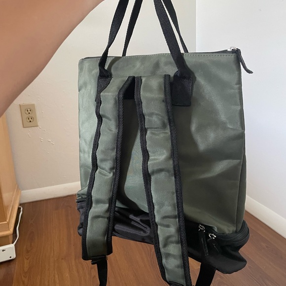 Backpack - Picture 2 of 4